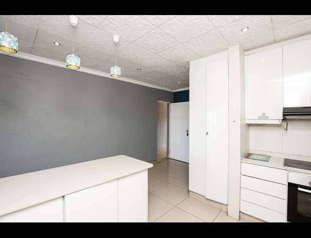 3 BEDROOM APARTMENT FOR SALE IN MORNINGSIDE